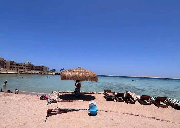 Tiba Golden Pool 22 شقة *